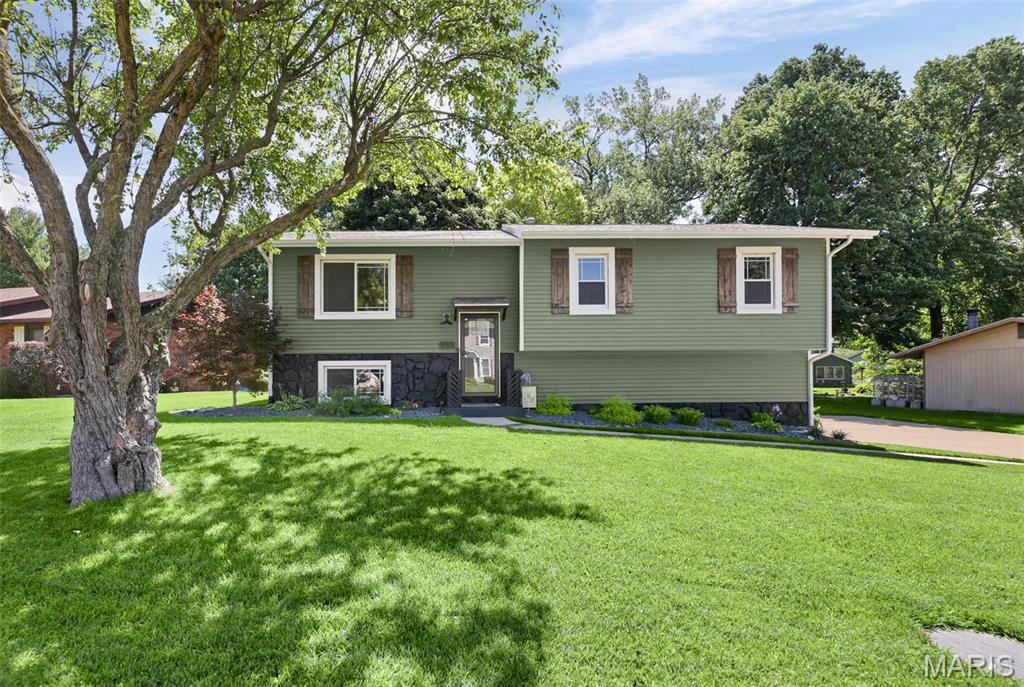 Photo of 1968 Lemontree Lane Collinsville IL 62234