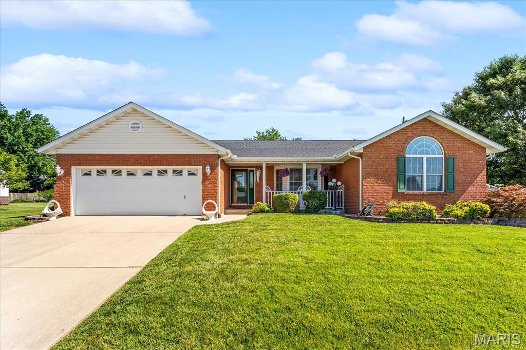 Photo of 421 Hartmann Lane Waterloo IL 62298