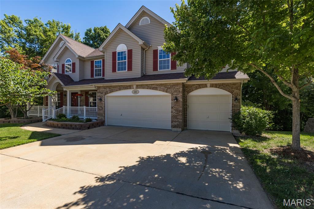 Photo of 200 Romaine Spring View Fenton MO 63026
