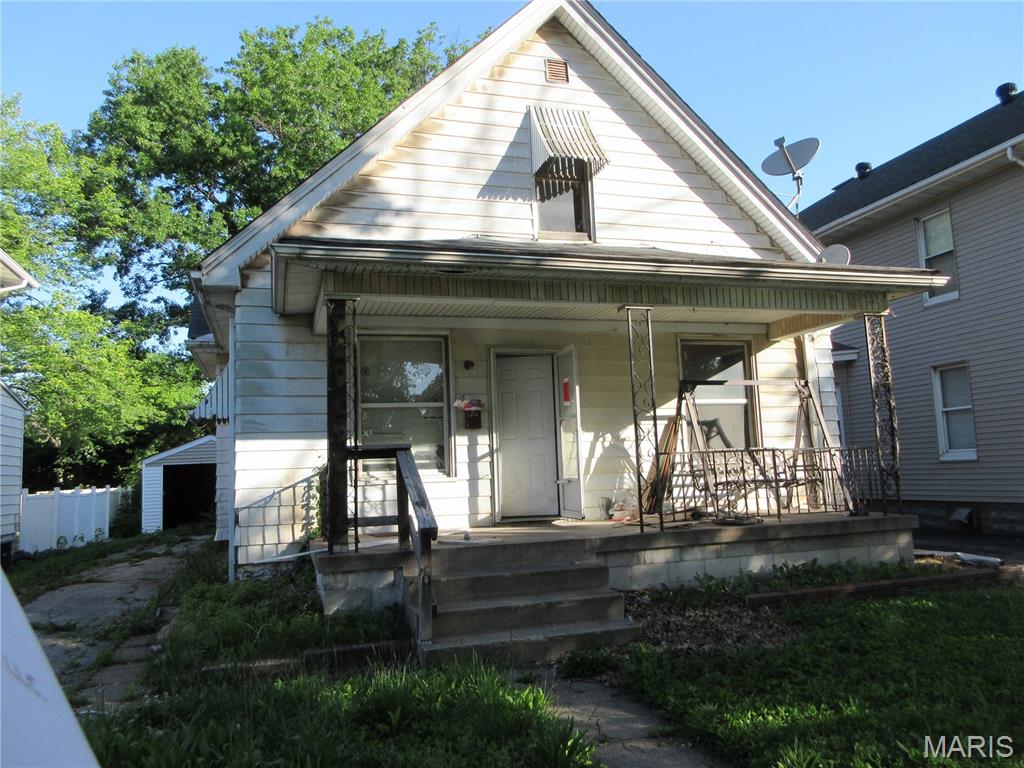 Photo of 2403 Grand Avenue Granite City IL 62040