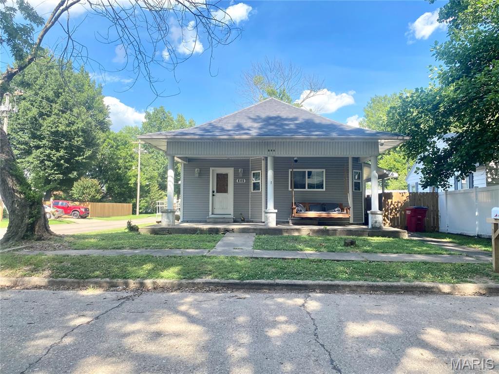 Photo of 846 Vernon Avenue Sikeston MO 63801