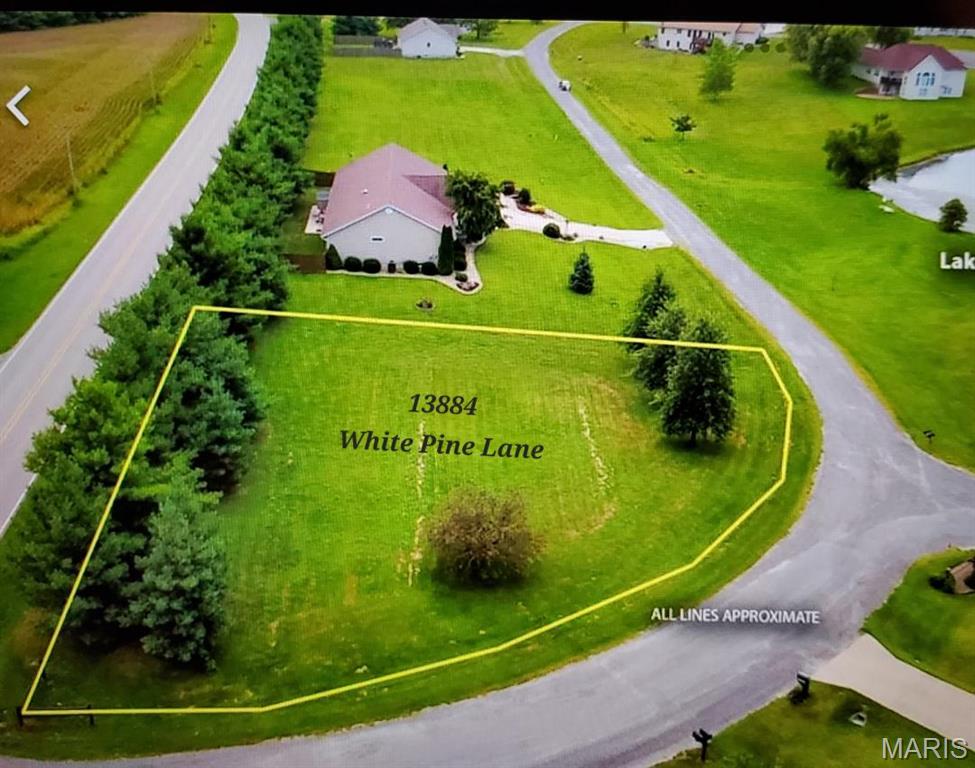 Photo of 13884 White Pine Lane Godfrey IL 62035