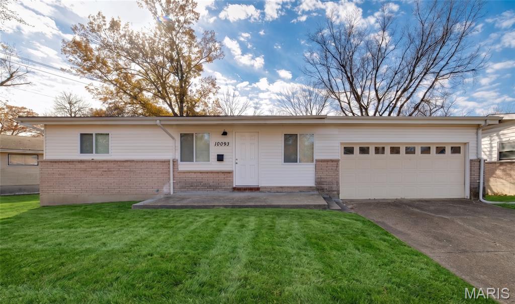 Photo of 10093 Viscount Drive St Louis MO 63136
