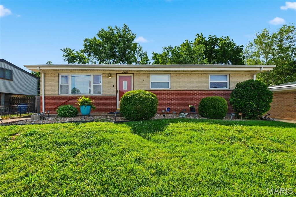 Photo of 6908 Howdershell Road Hazelwood MO 63042