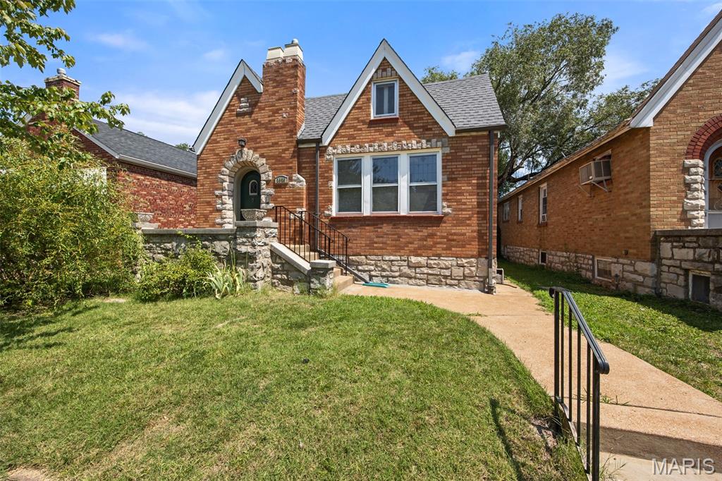 Photo of 3929 Meramec Street St Louis MO 63116