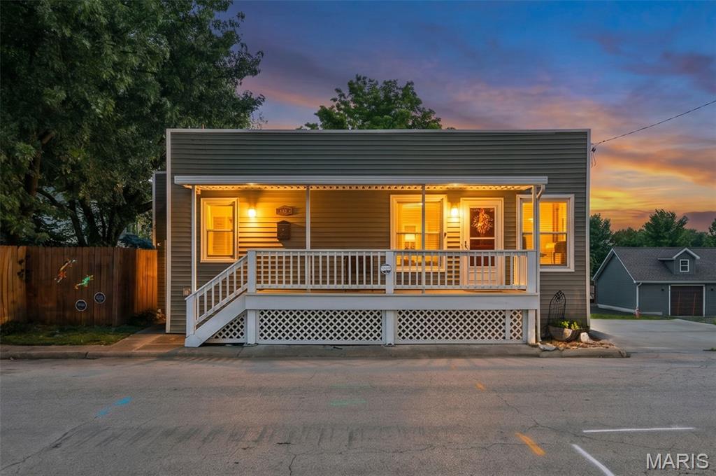 Photo of 415 McDonough Street St Charles MO 63301
