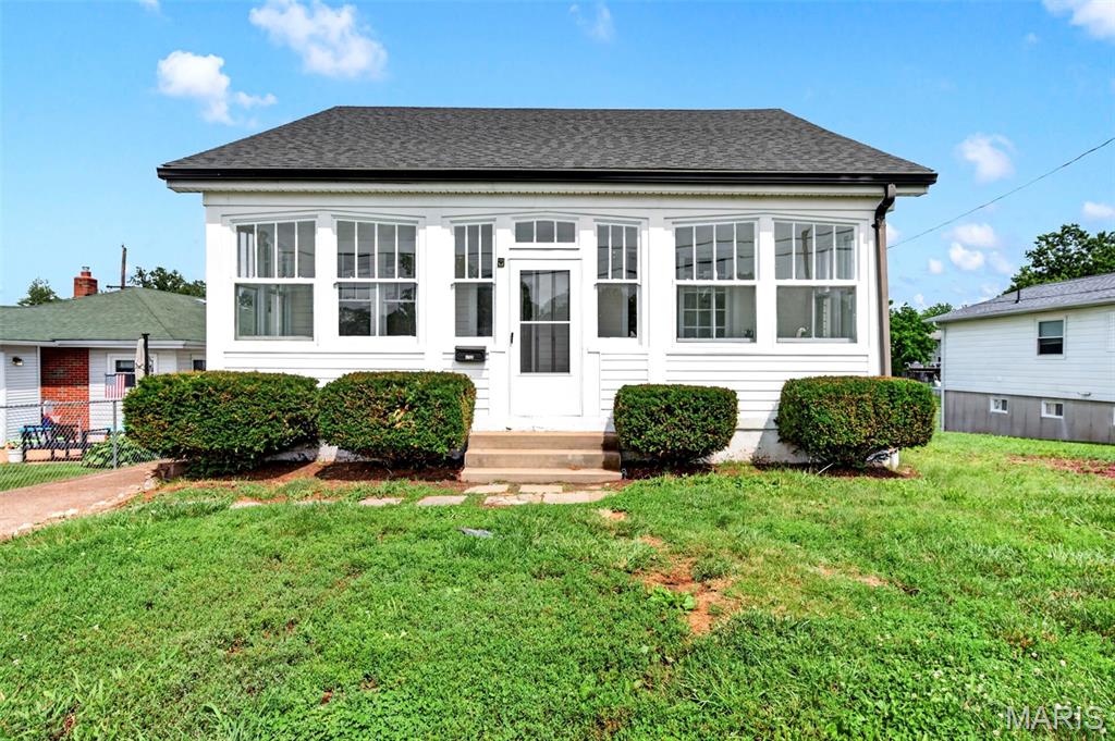 Photo of 8706 Valcour Avenue St Louis MO 63123