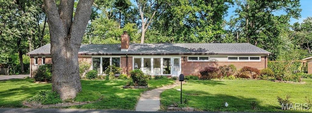 Photo of 416 Tanglewood Drive Ladue MO 63124