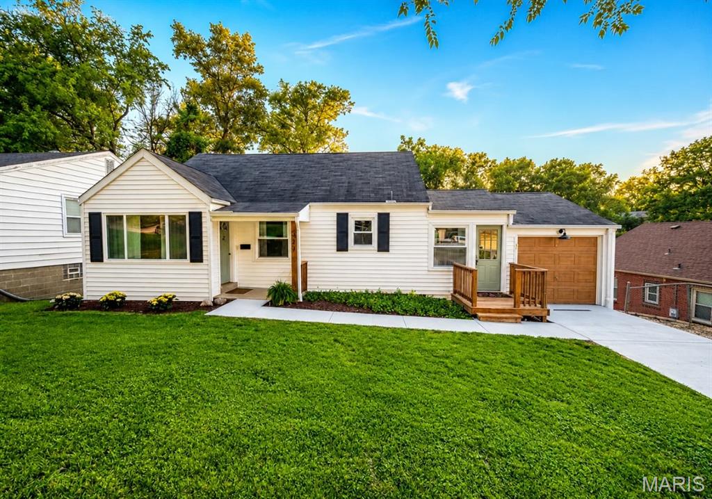 Photo of 523 N Clay Avenue Ferguson MO 63135