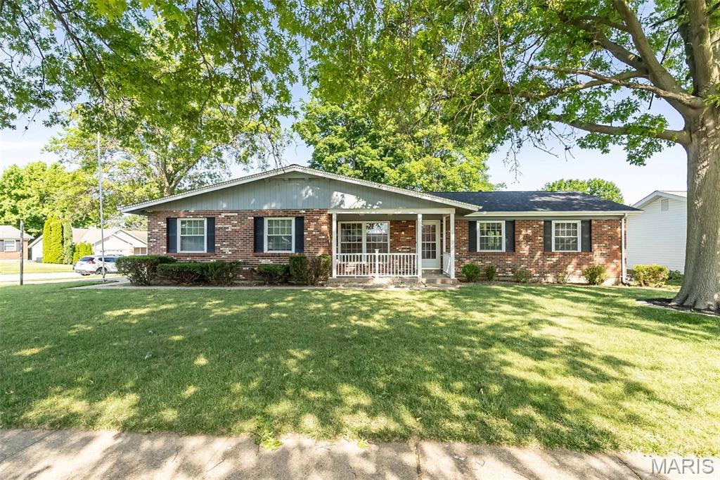 Photo of 11716 Minot Drive Bridgeton MO 63044