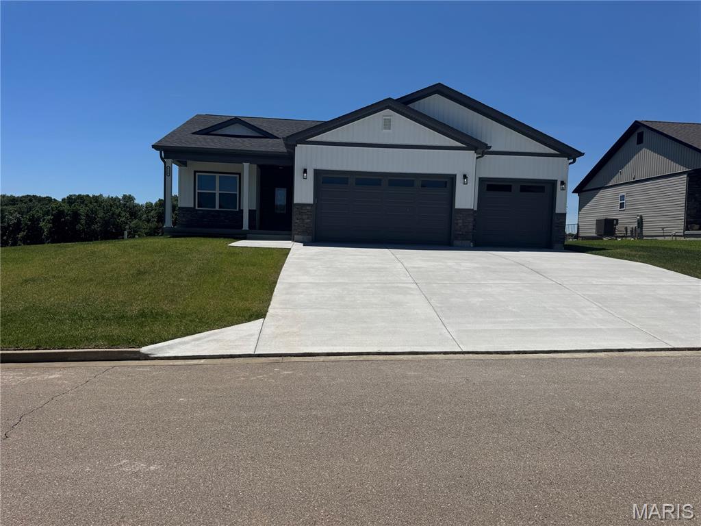 Photo of 726 Deerfield Lane Farmington MO 63640