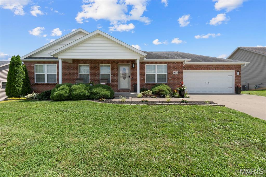 Photo of 1647 Voyager Court Jackson MO 63755