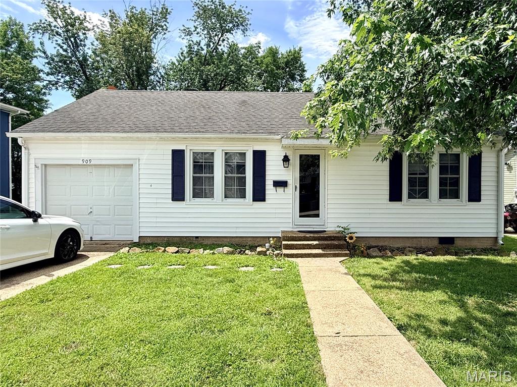Photo of 909 E 1st Street Salem MO 65560