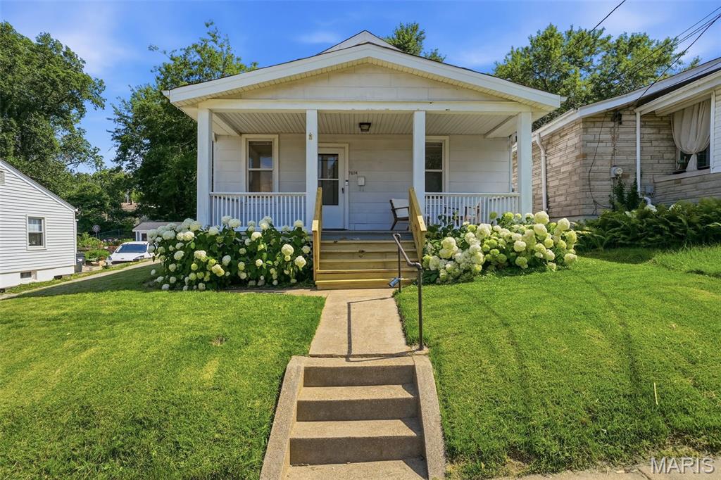 Photo of 7614 Weaver Avenue Maplewood MO 63143