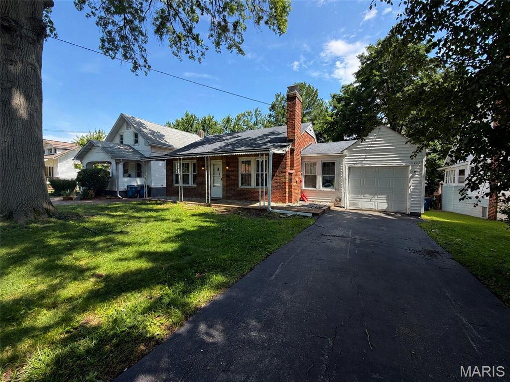 Photo of 8733 Mavis Place St John MO 63114