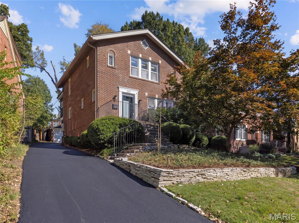 Photo of 7117 Northmoor Drive University City MO 63105