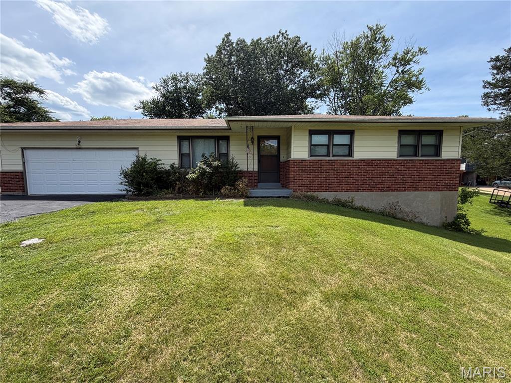 Photo of 7127 Becker Road Oakville MO 63129