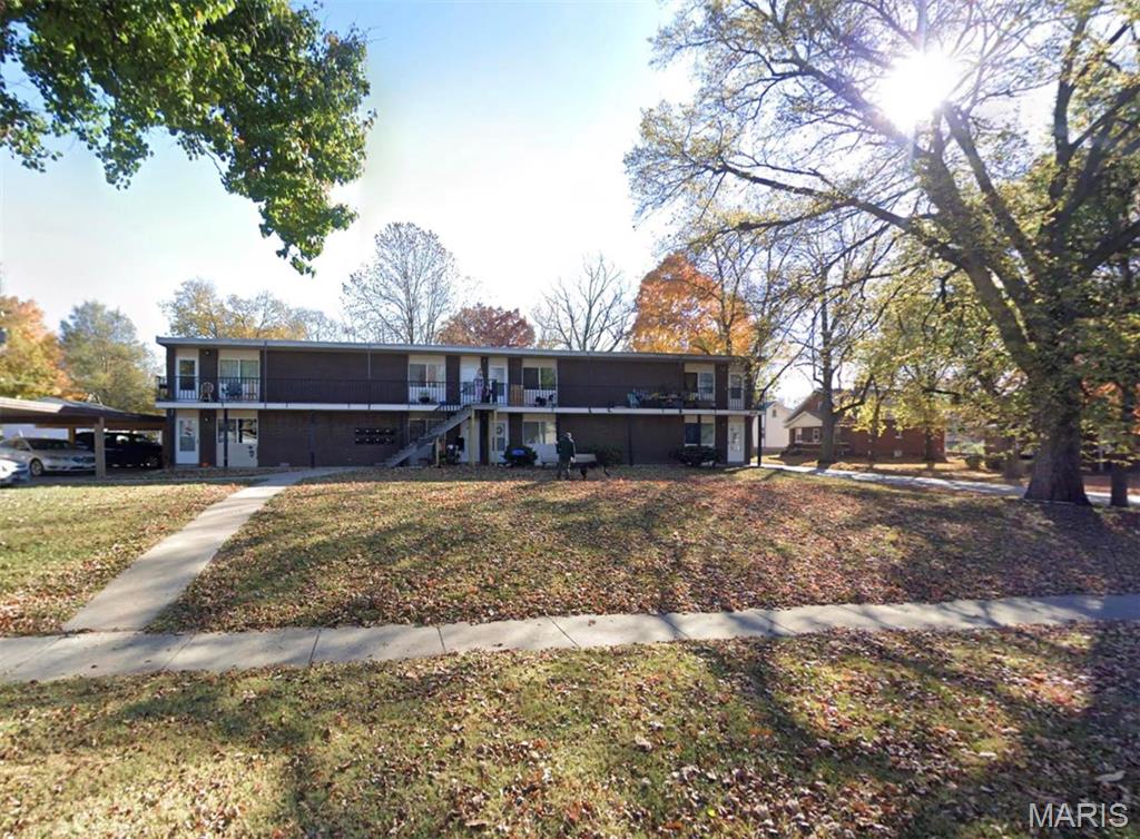 Photo of 919 MULBERRY Street #225 Highland IL 62249