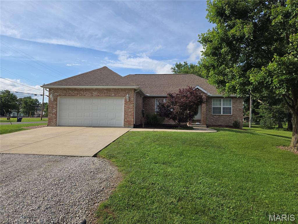 Photo of 403 E 2nd South Street Mount Olive IL 62069