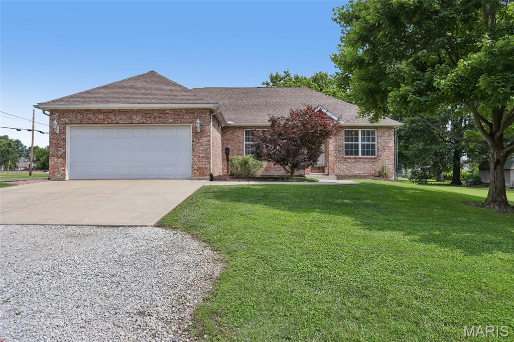 Photo of 403 E 2nd South Street Mount Olive IL 62069