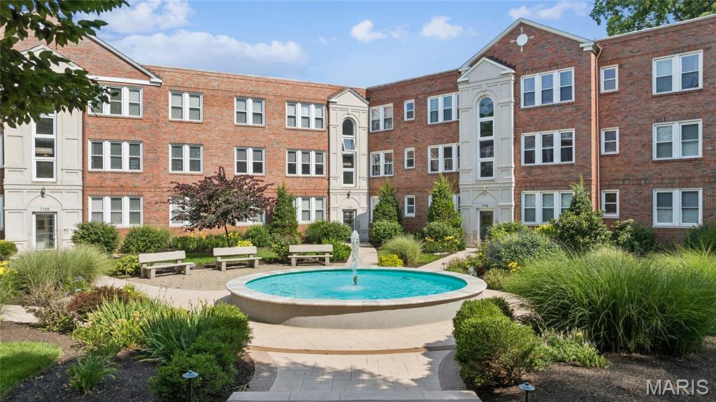 Photo of 7743 Kingsbury Boulevard #21 Clayton MO 63105
