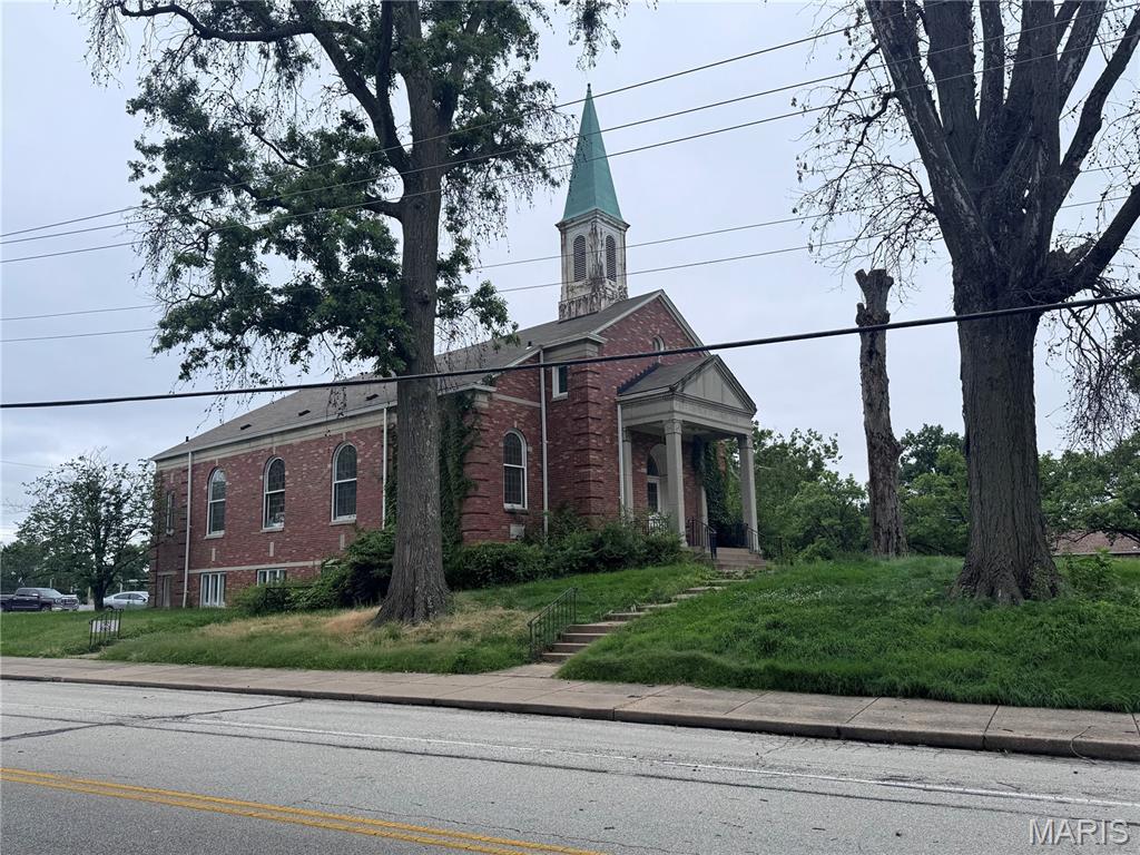 Photo of 8810 Midland Boulevard St Louis MO 63114