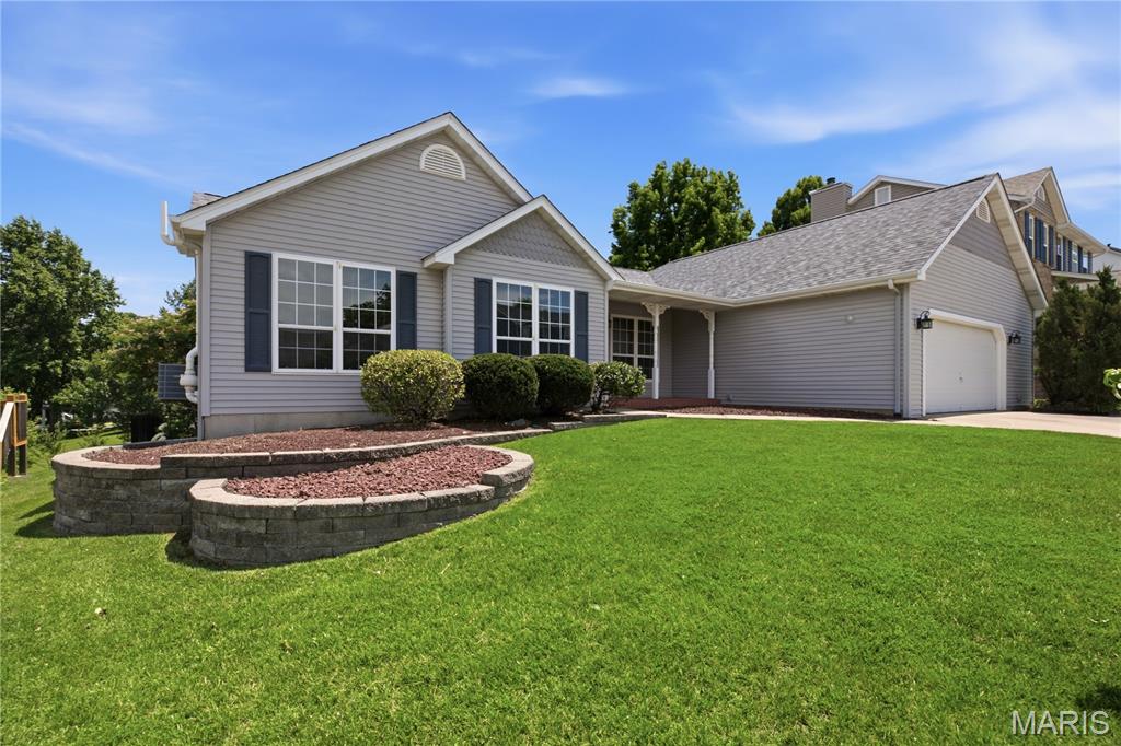Photo of 831 Glencorse Drive St Peters MO 63304