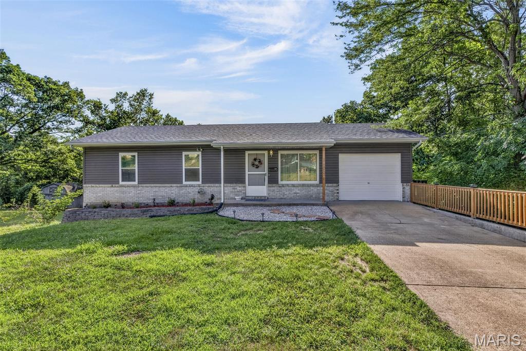 Photo of 1100 S 5th Street De Soto MO 63020
