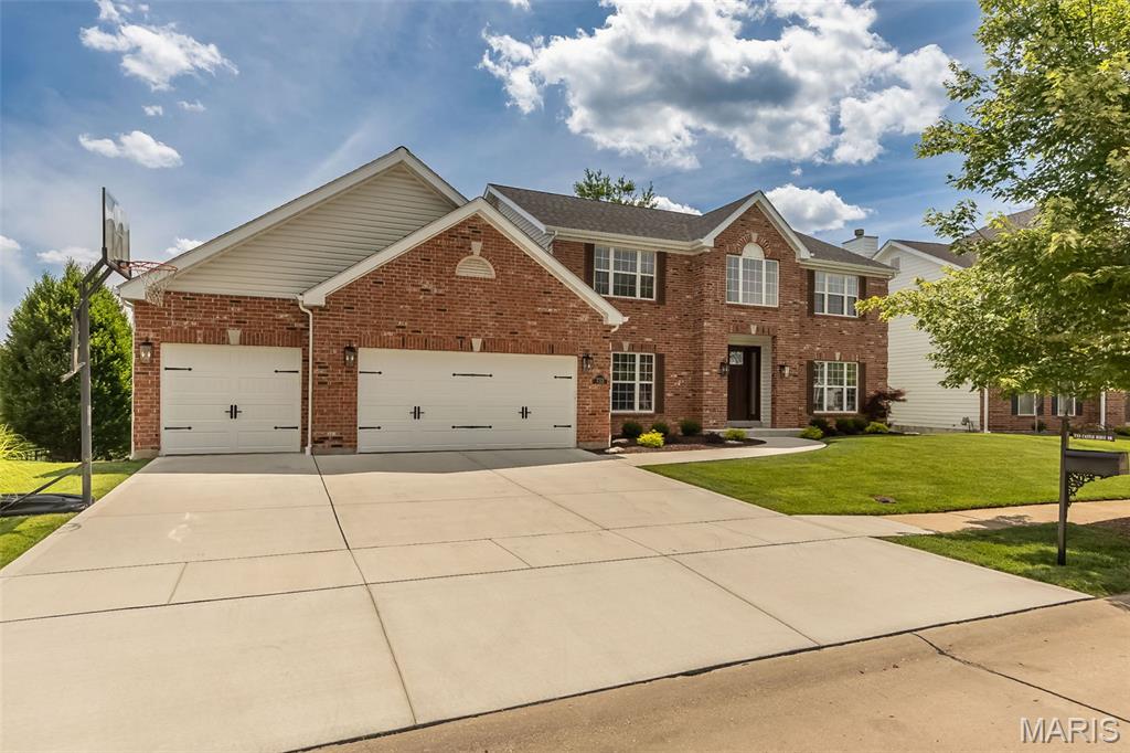Photo of 733 Castle Ridge Drive Ballwin MO 63021