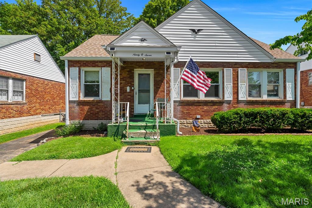 Photo of 9007 Osage Lane St Louis MO 63114
