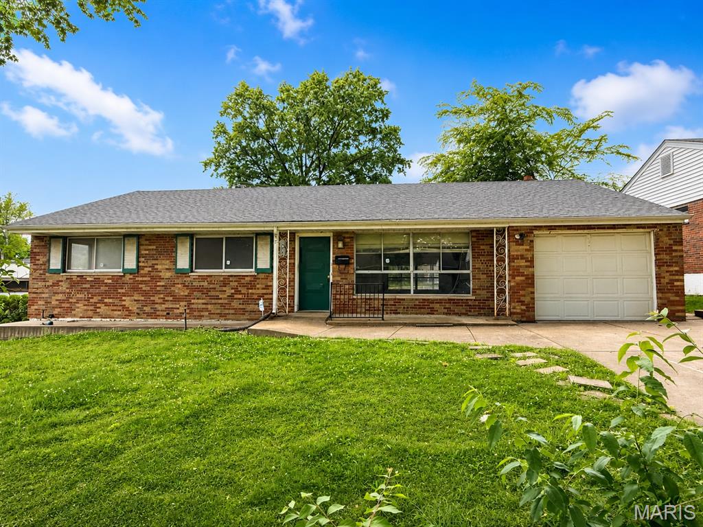 Photo of 1003 Chartres Avenue University City MO 63132