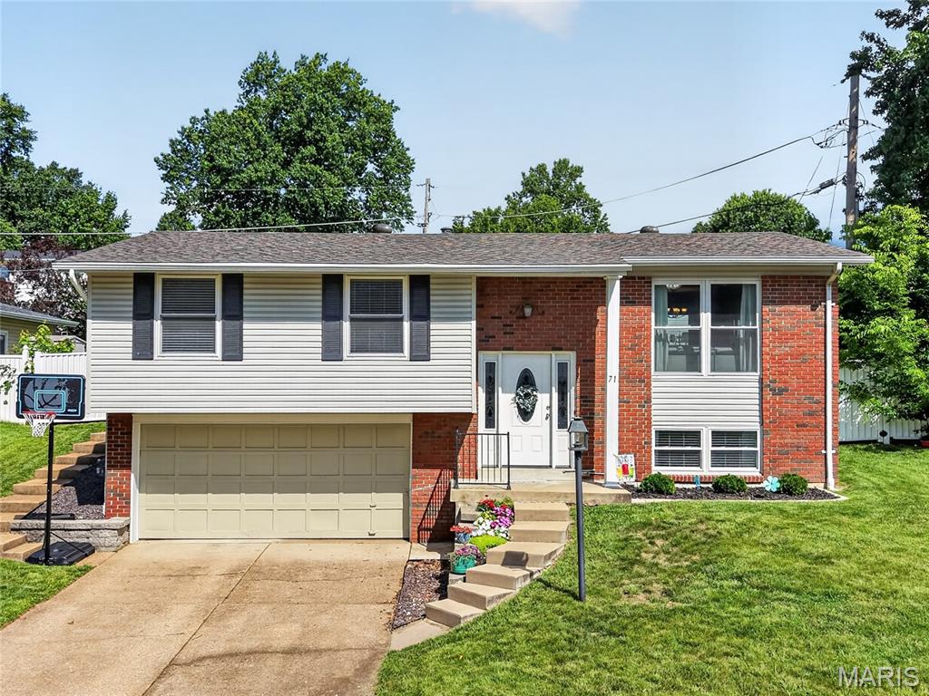 Photo of 71 Smoke Tree Drive Fenton MO 63026