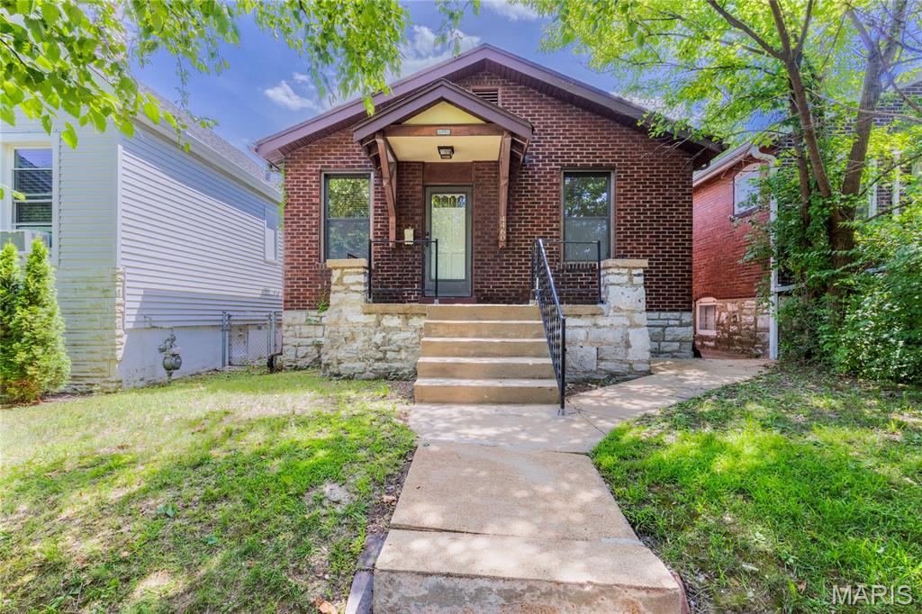 Photo of 4460 Itaska Street St Louis MO 63116