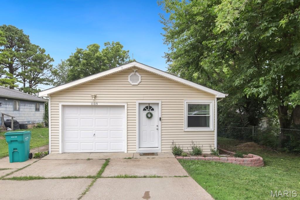 Photo of 1105 Orchard Drive St Clair MO 63077