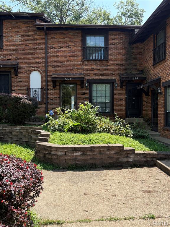 Photo of 1278 North and South Road St Louis MO 63130