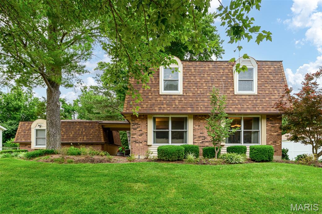 Photo of 1776 Schoettler Valley Drive Chesterfield MO 63017