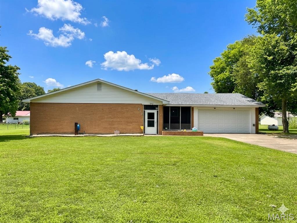 Photo of 210 Sherrie Drive Sikeston MO 63801