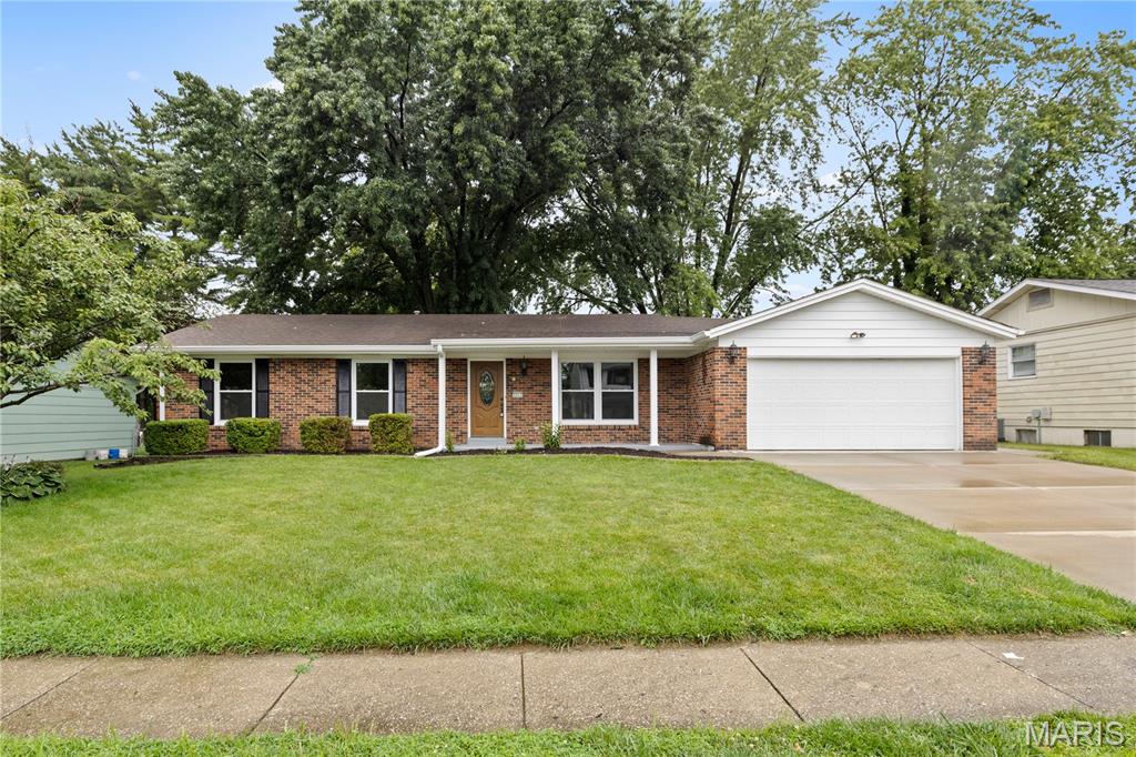 Photo of 3317 Town And Country Lane St Charles MO 63301