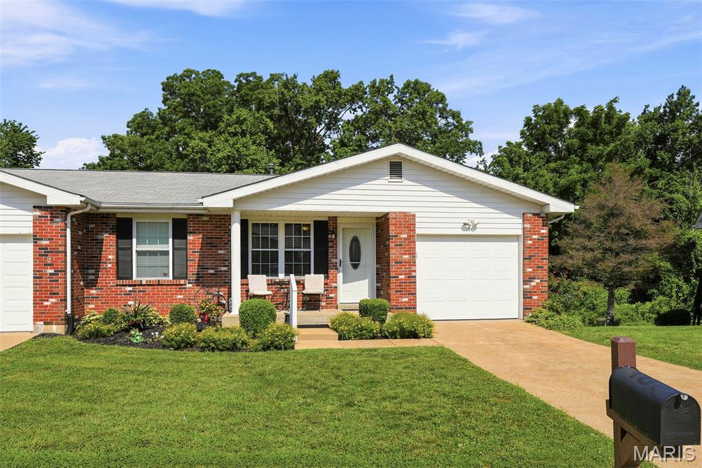 Photo of 871 Woodridge Drive Arnold MO 63010