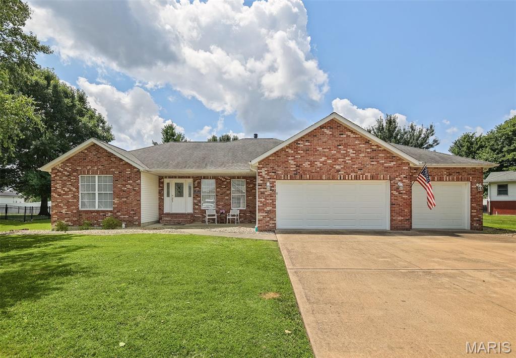 Photo of 107 Hillside Drive New Baden IL 62265