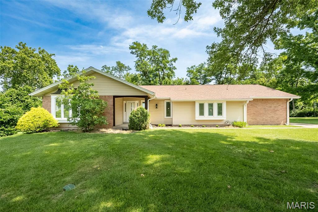 Photo of 505 Hillbrook Drive Ballwin MO 63011