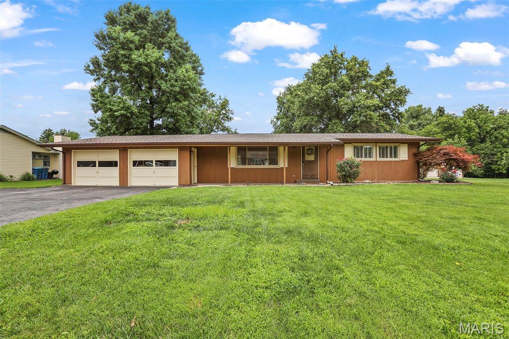 Photo of 3411 Glennoak Drive Edwardsville IL 62025