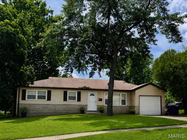 Photo of 1115 Forestwood Drive Ferguson MO 63135