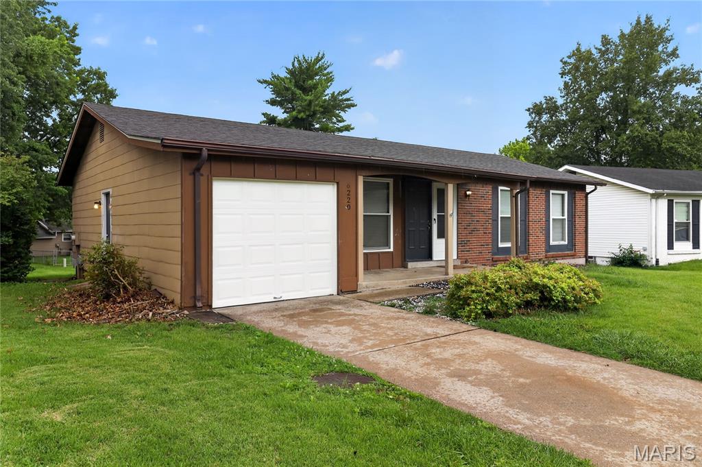 Photo of 6220 Pennyrich Court Florissant MO 63033