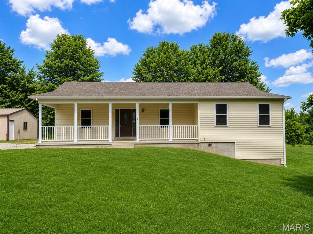 Photo of 9536 Three Oaks Ln Bloomsdale MO 63627