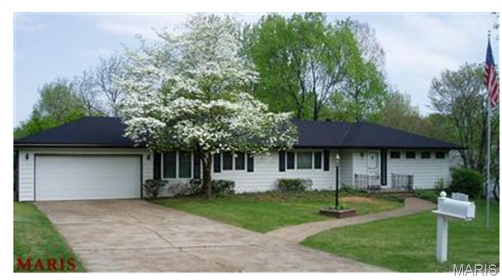 Photo of 10514 Green Slope Drive St Louis MO 63136