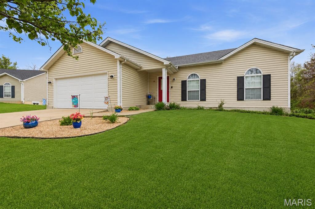Photo of 711 Worthington Drive Warrenton MO 63383