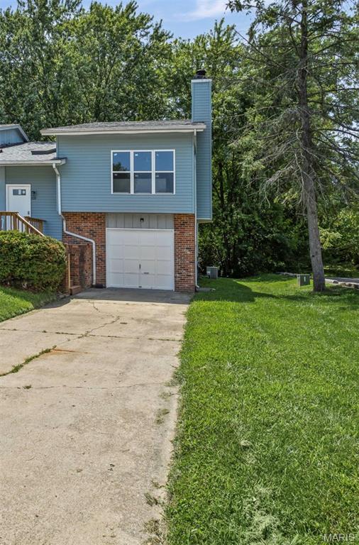 Photo of 533 Vicksburg Drive Belleville IL 62221