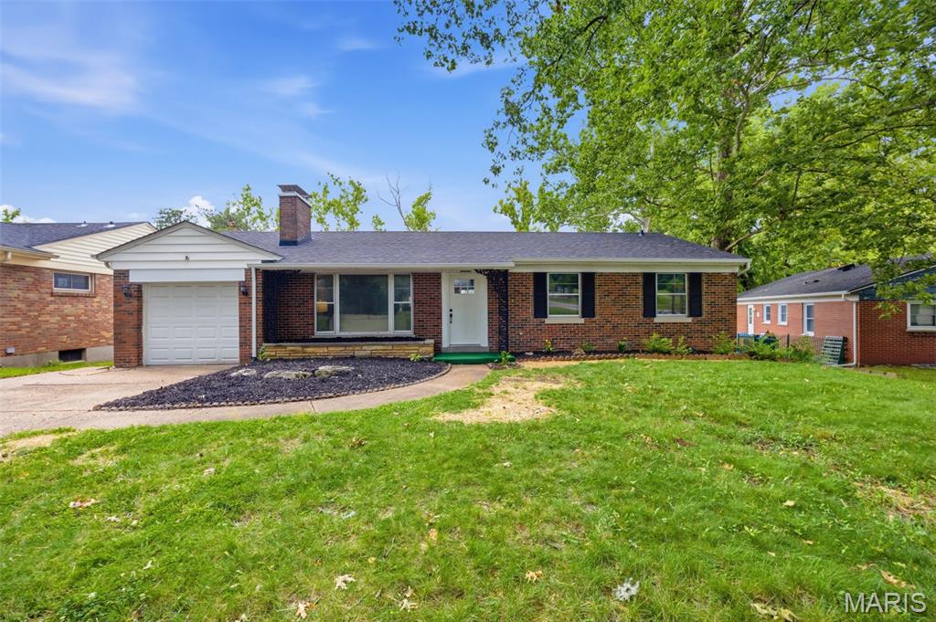 Photo of 8605 Mayflower Court University City MO 63132
