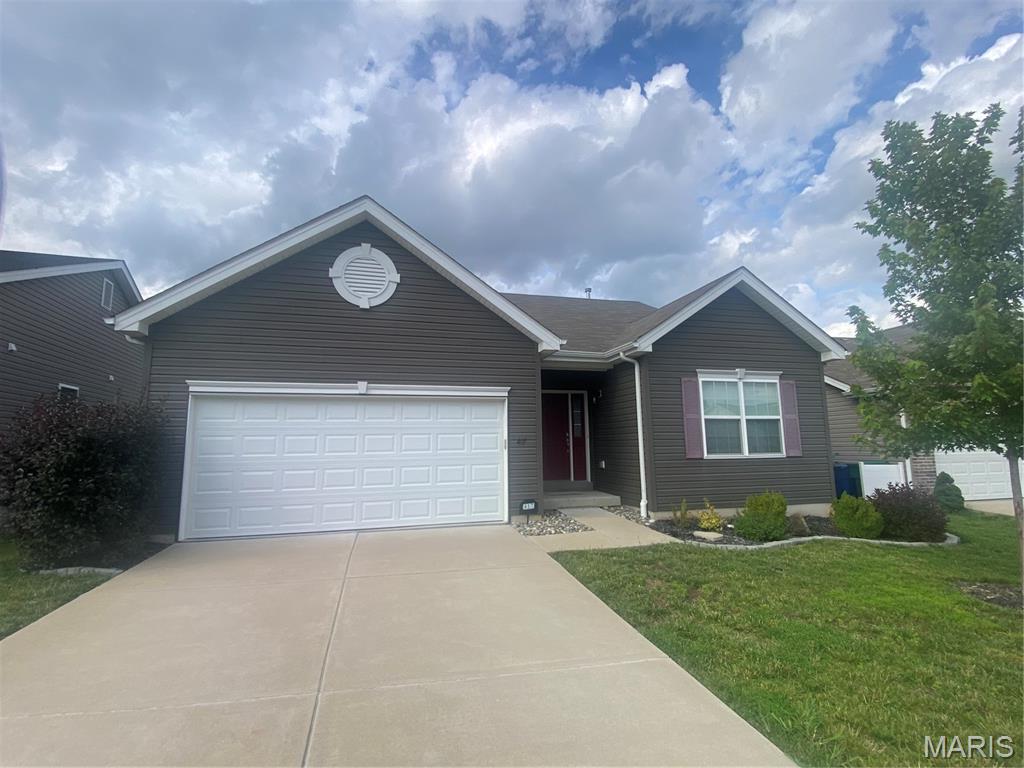 Photo of 417 Timber Valley Trail Fenton MO 63026